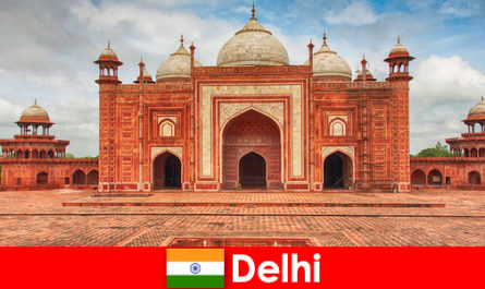 Пътуващите могат да намерят най-добрите забележителности в Индия в Делхи