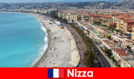 Изживейте мечтания плаж на Ница във Франция