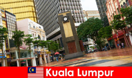 Куала Лумпур е културният и икономически център на най-големия столичен район в Малайзия