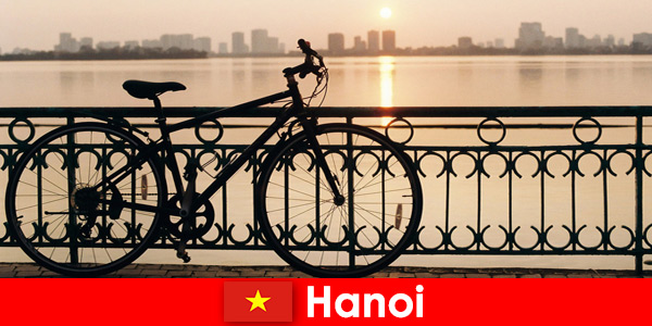 Ханой във Виетнам Откриване на пътуване с водни пътувания за спортни туристи