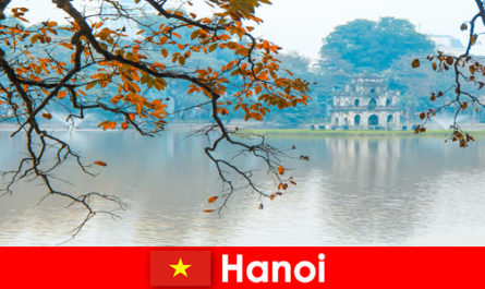 Ханой планина Виетнам Храм Нефрит и Храм на литературата зарадват туристите