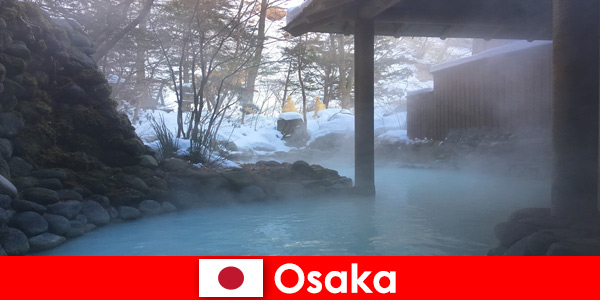 Осака Япония предлага на спа гостите да се къпят в горещи извори