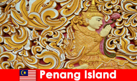 Културният туризъм привлича много чуждестранни посетители на остров Пенанг Малайзия