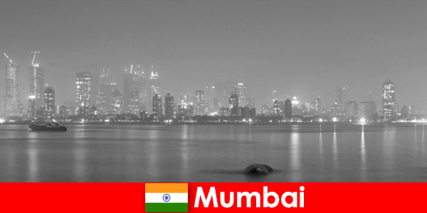 Голям градски усет в Мумбай Индия за чуждестранни туристи с разнообразие, на което да се удивите
