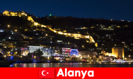 Евтини полети и хотели за туристи в гъмжаща Алания Турция