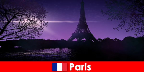 Франция Париж Град на любовта Чужденци търсят партньор за дискретно замахване
