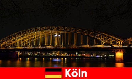 Германия Кьолн ескорт парти за интимни вечери с въображение в клубове