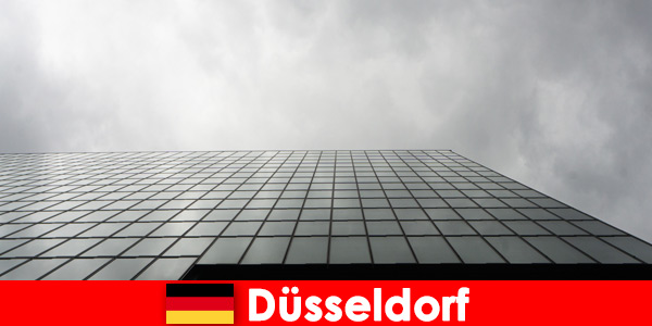 Ескорт Дюселдорф  Пътуващите в Германия искат да изпитат чист лукс в мегаполиса