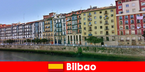 Невероятна архитектура в Билбао Испания
