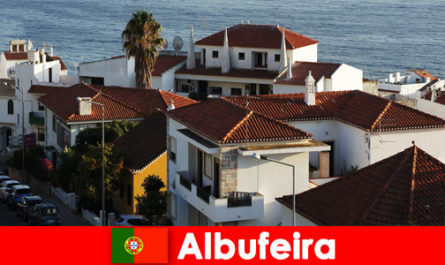 Популярна ваканционна дестинация в Европа е Албуфейра в Португалия за всеки турист