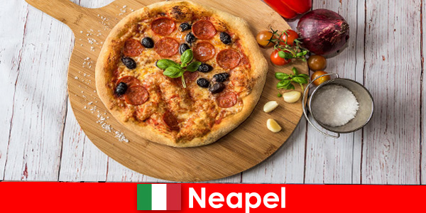 Оригинален или екзотичен в Неапол Италия, всеки гост ще намери своя кулинарен вкус