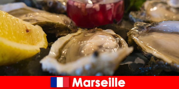 Насладете се на прясно уловени морски дарове и специалния усет в Марсилия, Франция