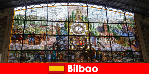 Архитектурни красоти очакват младите посетители на Испания Билбао