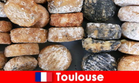 Туристите преживяват кулинарно пътешествие по света в Тулуза, Франция