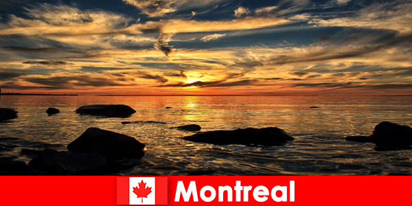Туристите изживяват плаж, море и много природа в Монреал Канада