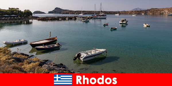 В Родос Гърция с лодки в широкото море
