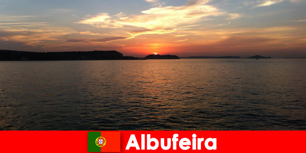 Гостите в Албуфейра Португалия се наслаждават на тишината вечер