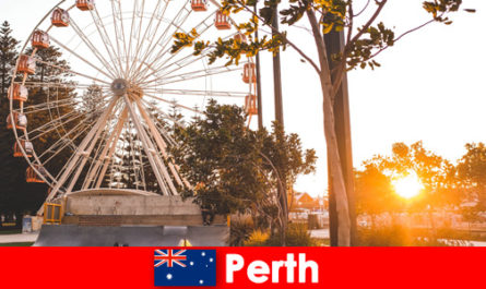 Приятно пътуване до Пърт Австралия със забавни игри и много представления