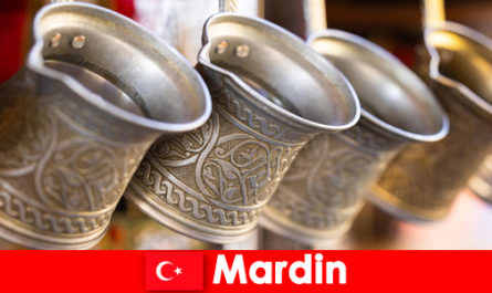Пазаруване и хранене на ориенталски пазари в Мардин Турция
