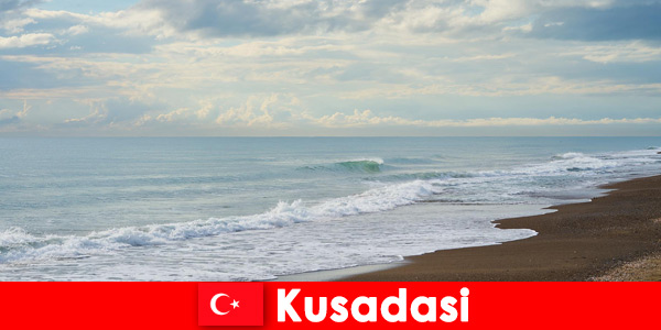 Отпуснете се и се отпуснете на плажовете на Кушадасъ в Турция