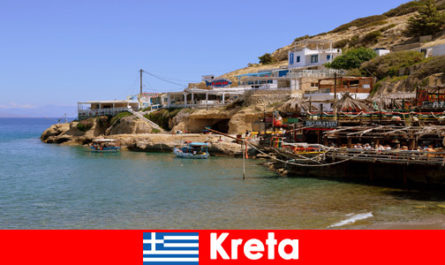 Почиващите на Крит се наслаждават на местната кухня и много природа в Гърция