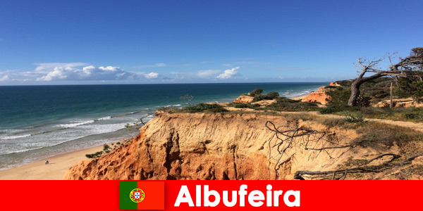 Джогингът и разходките са най-популярните неща за правене в крайбрежния град Албуфейра, Португалия