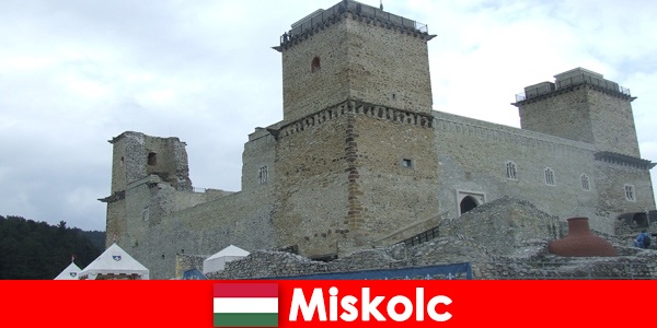 Историческа история, която да докоснете и изживеете в Мишколц