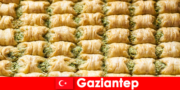 Опитайте сладко изкушение и традиционно печене в Газиантеп